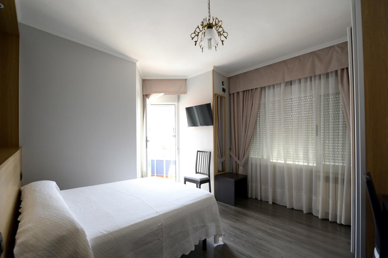 Hospedaxe A Vila A Pobra do Caramiñal Esterno foto