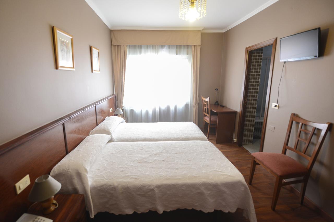 Hospedaxe A Vila A Pobra do Caramiñal Esterno foto